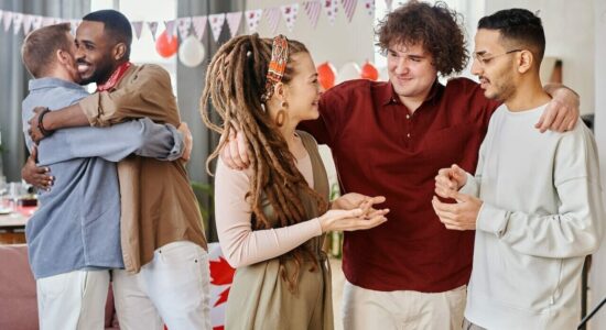 Cosa fare a casa con gli amici