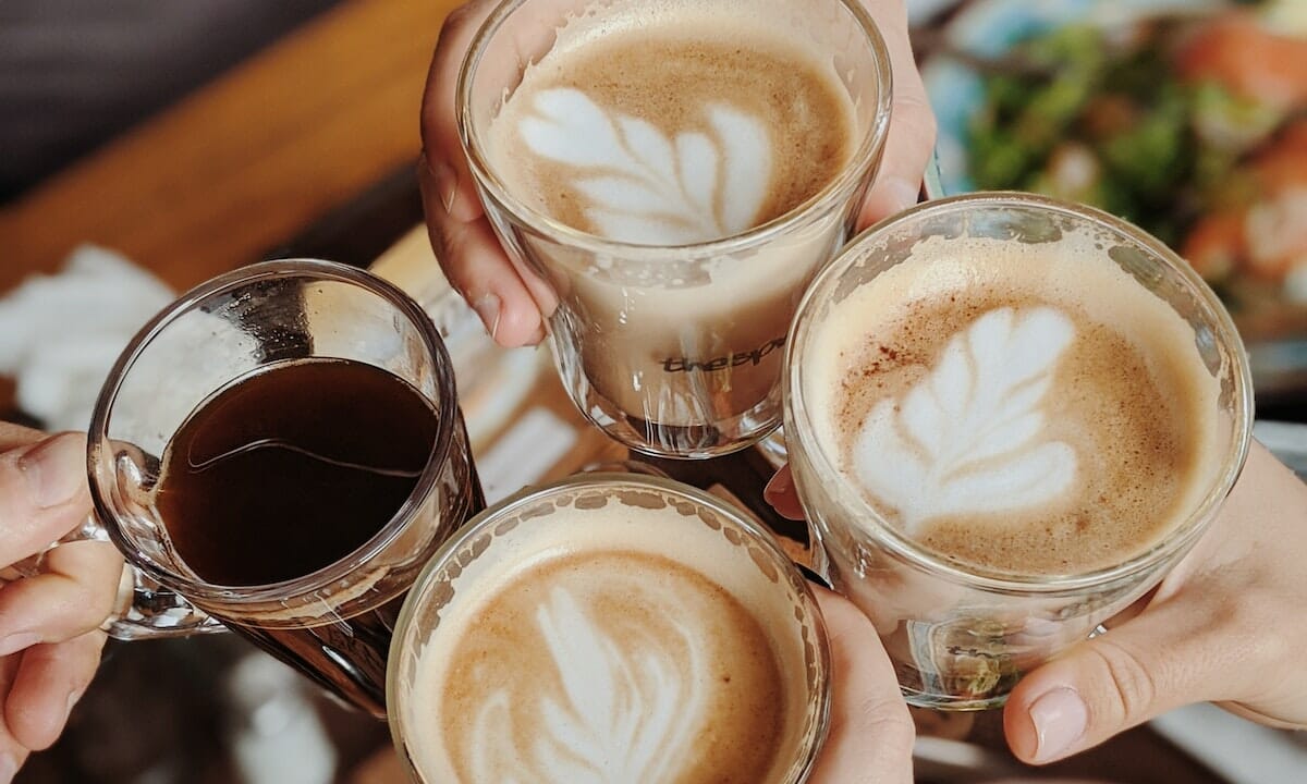 Il cappuccino è una bevanda molto amata da tutti gli italiani soprattutto a colazione la mattina