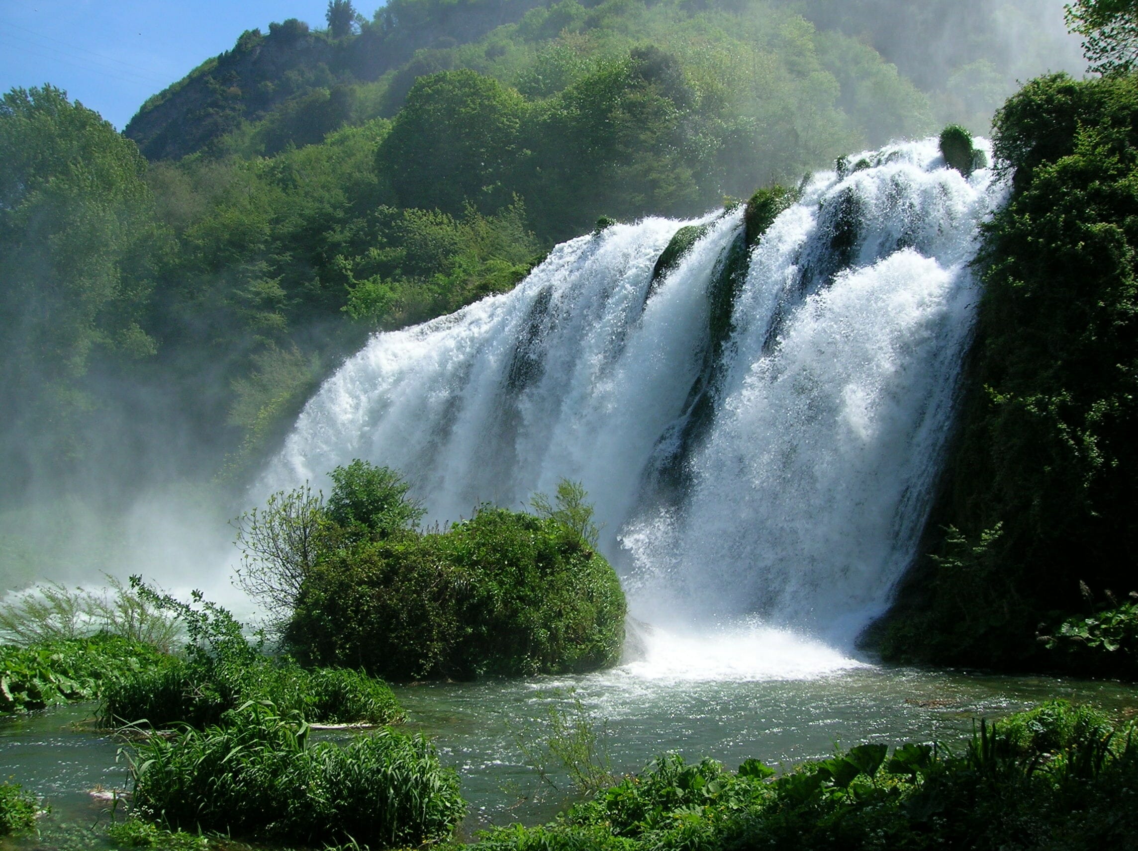 Il modo migliore per visitare questo spettacolo della natura è tramite le visite guidate
