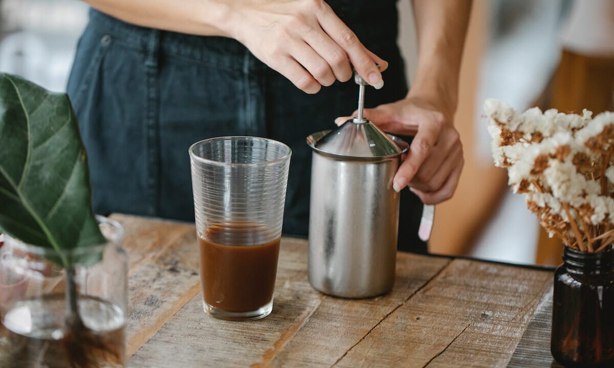 Il montalatte è un macchinario da cucina che serve per fare la schiuma al latte