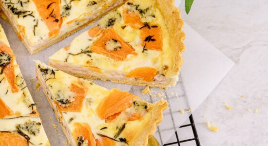 La torta salata francese con tante verdure