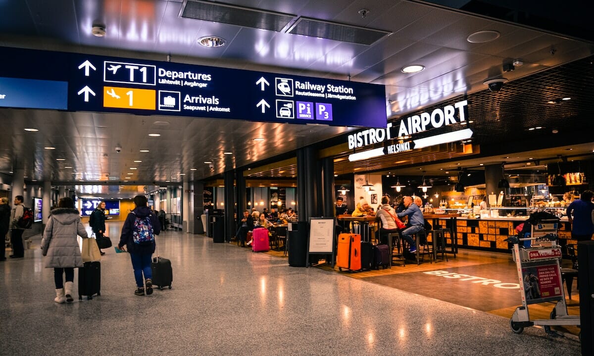 L'aeroporto ha più servizi rispetto a una stazione dei treni