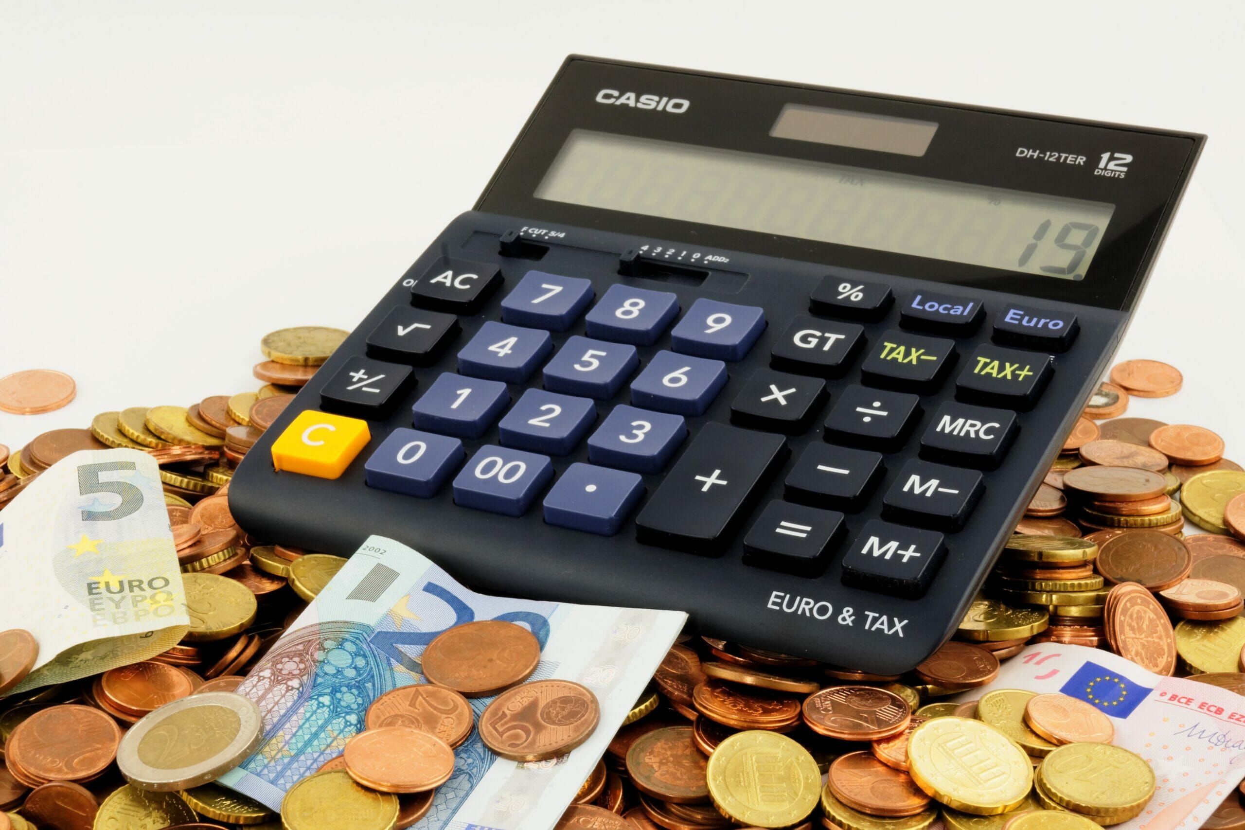 Le imposte, gli interessi, i contributi previdenziali e le somme aggiuntive saranno dovute per intero