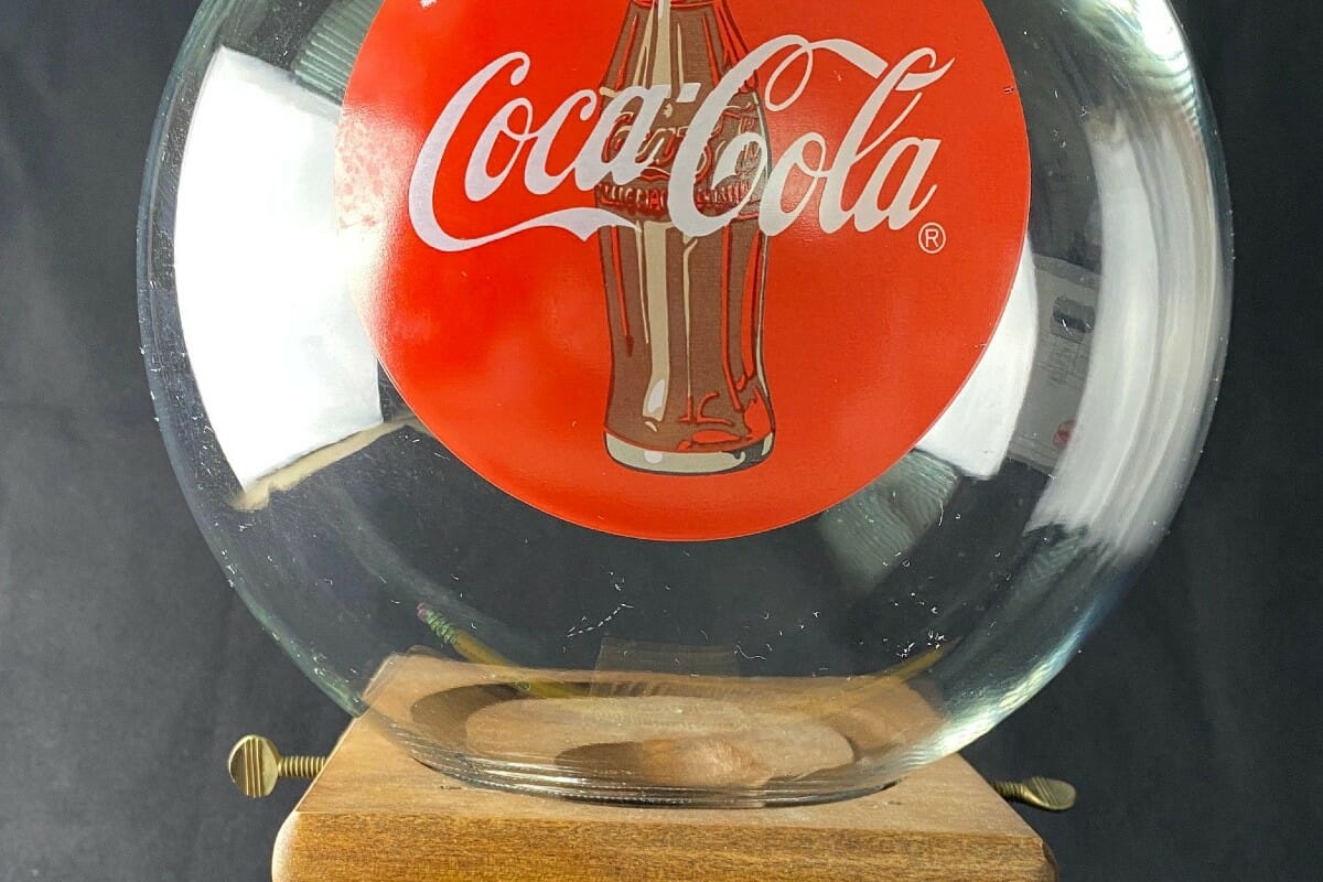 Leaded Globe Soda Dispenser della Coca Cola