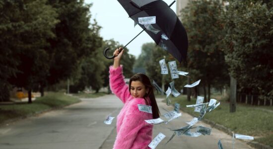 L’oroscopo premia con soldi, fortuna e lavoro i Gemelli