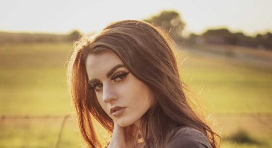 Matita, kajal o eyeliner per avere uno sguardo seducente e intenso?