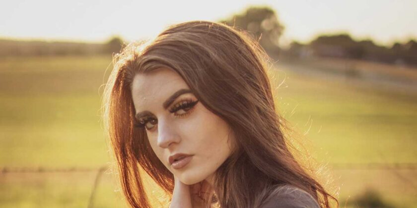 Matita, kajal o eyeliner per avere uno sguardo seducente e intenso?