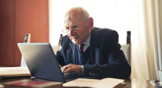 Meglio la NASPI o la pensione a 65 anni