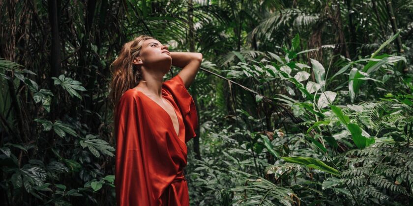 Moda febbraio, sei stanca di tonalità scure e neutre?
