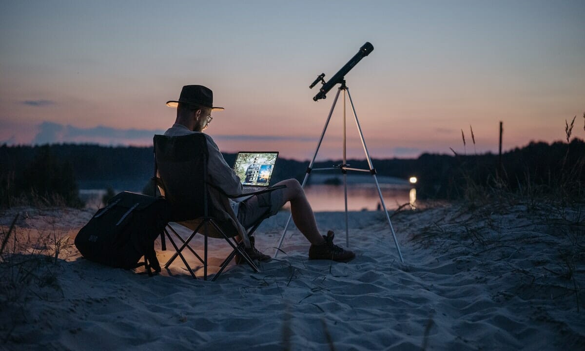 Oggi possiamo prenotare un viaggio in autonomia e da ogni parte del Mondo