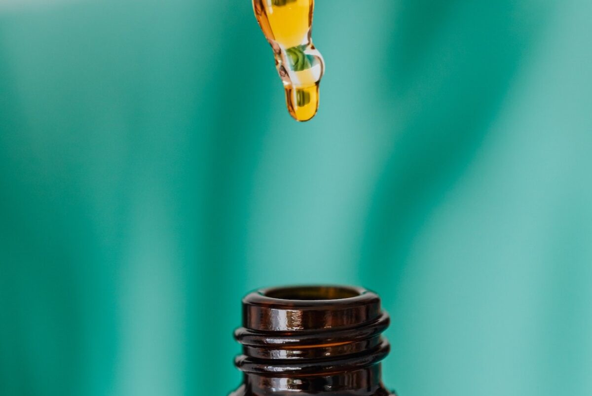 Olio essenziale-proiezionidiborsa.it