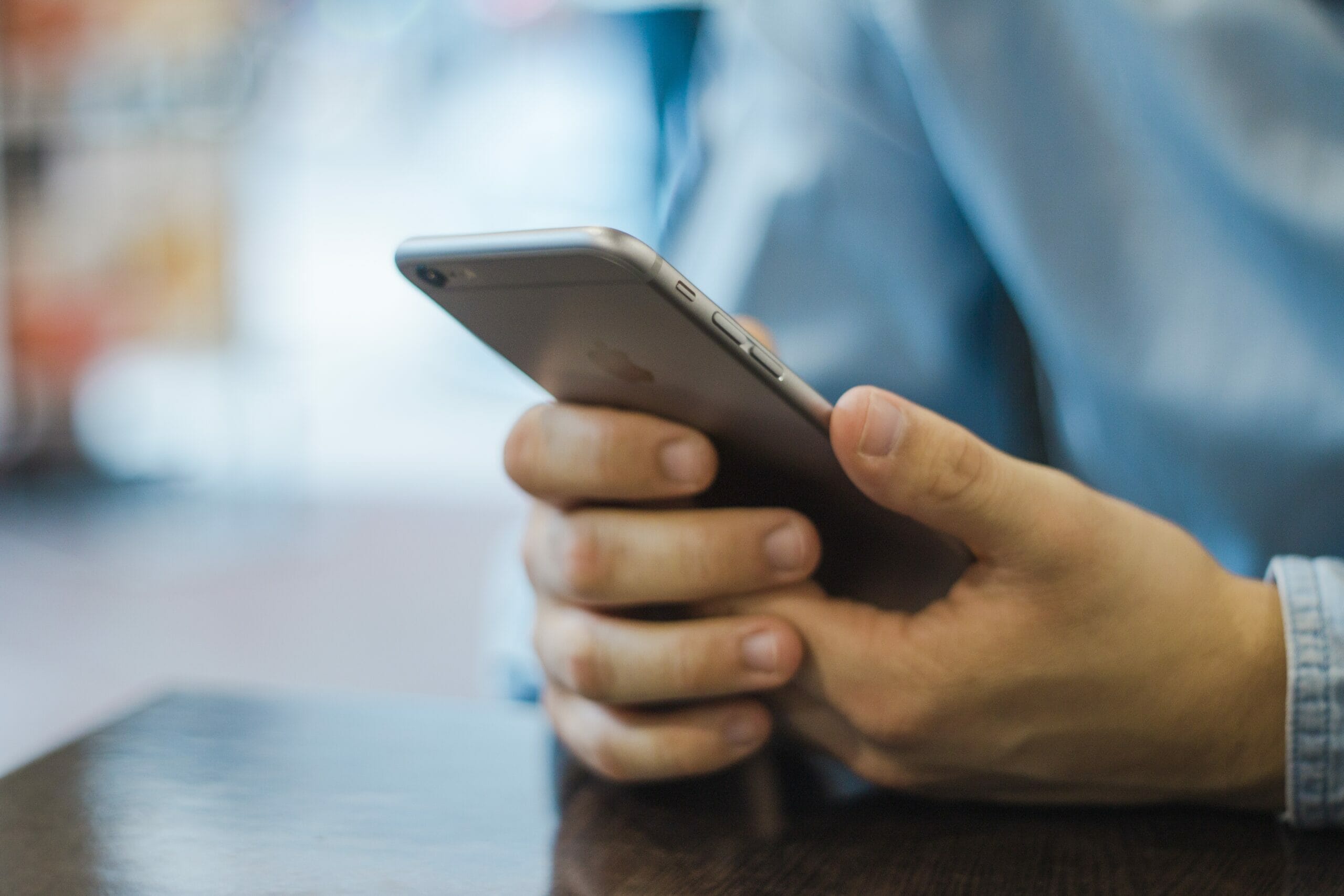 Per attivare le notifiche dobbiamo accedere all’app della nostra carta preinstallata