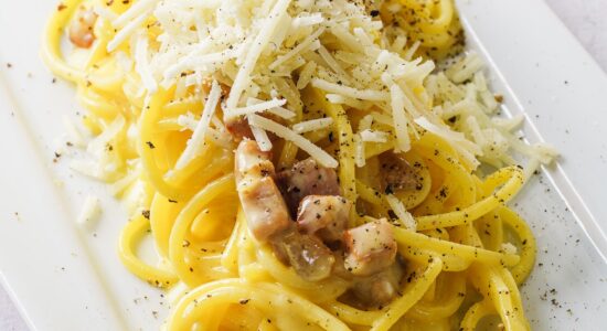 Per chi ama la carbonara, ecco una ricetta sorprendente