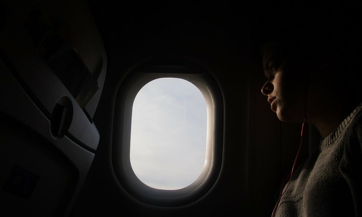 Quando prendiamo l'aereo capita la sensazione di avere le orecchie tappate