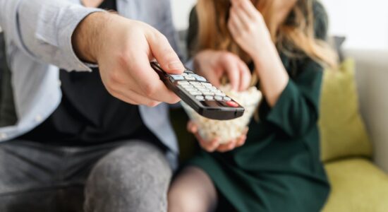 Quanto costano gli abbonamenti per le piattaforme di streaming-proiezionidiborsa.it