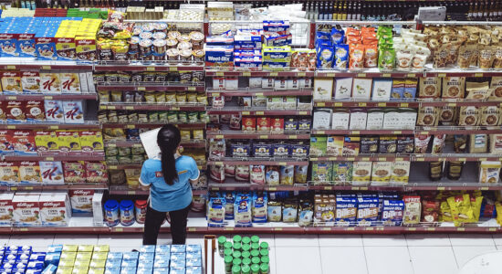 Quanto guadagna lo scaffalista al supermercato?