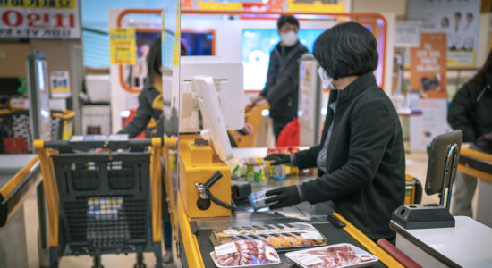 Quanto guadagna una commessa al supermercato?