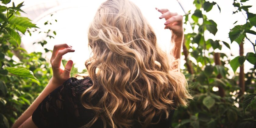 Rimedi naturali per capelli secchi