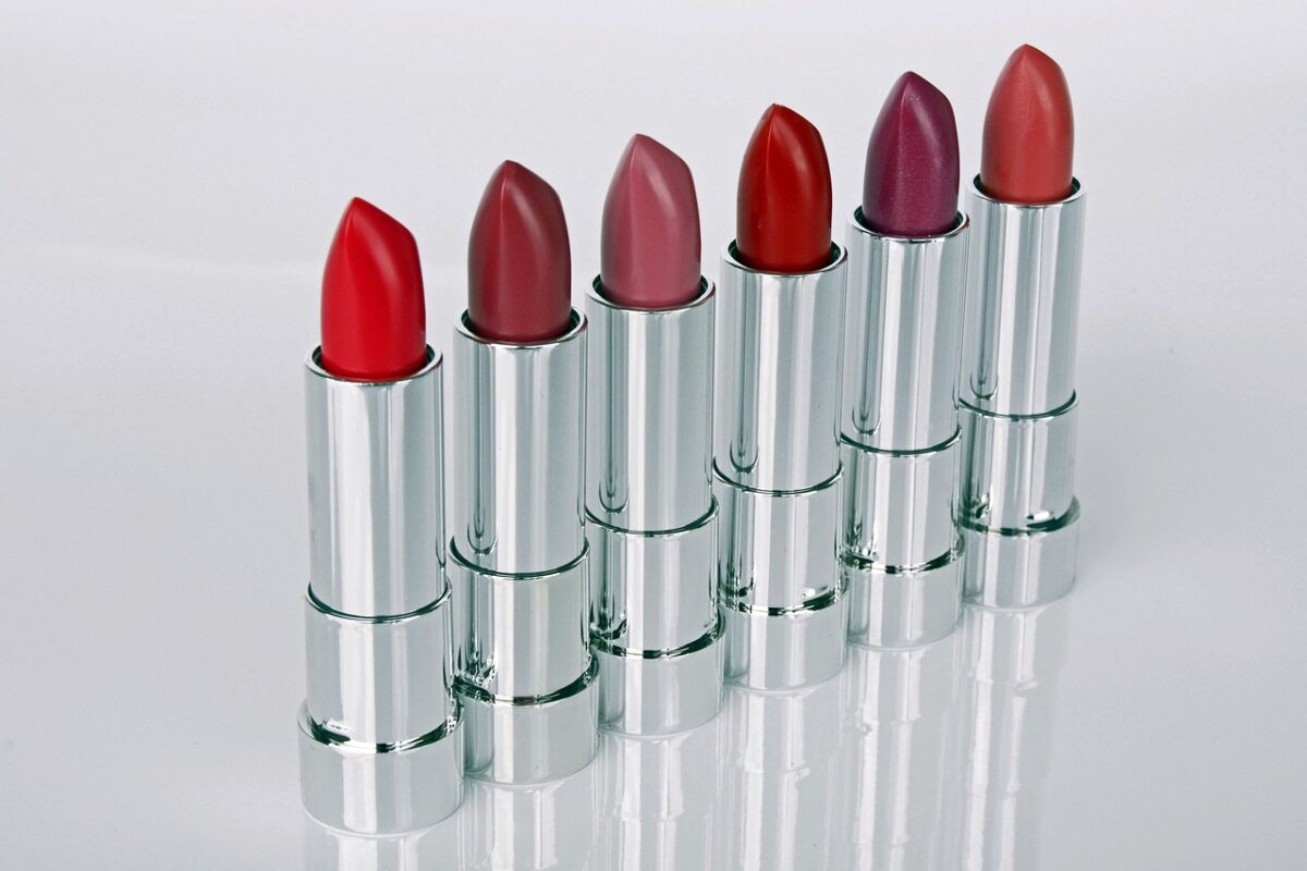 Scegliere il colore di rossetto più adatto per noi-proiezionidiborsa.it
