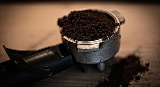 Si possono produrre pellet con i fondi di caffè?