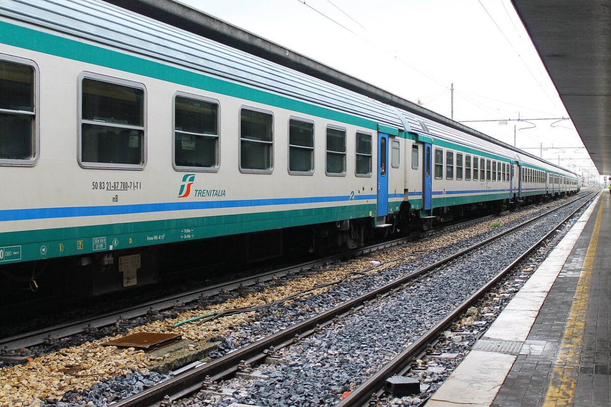 Trenitalia ricerca 40.000 nuova figure professionali