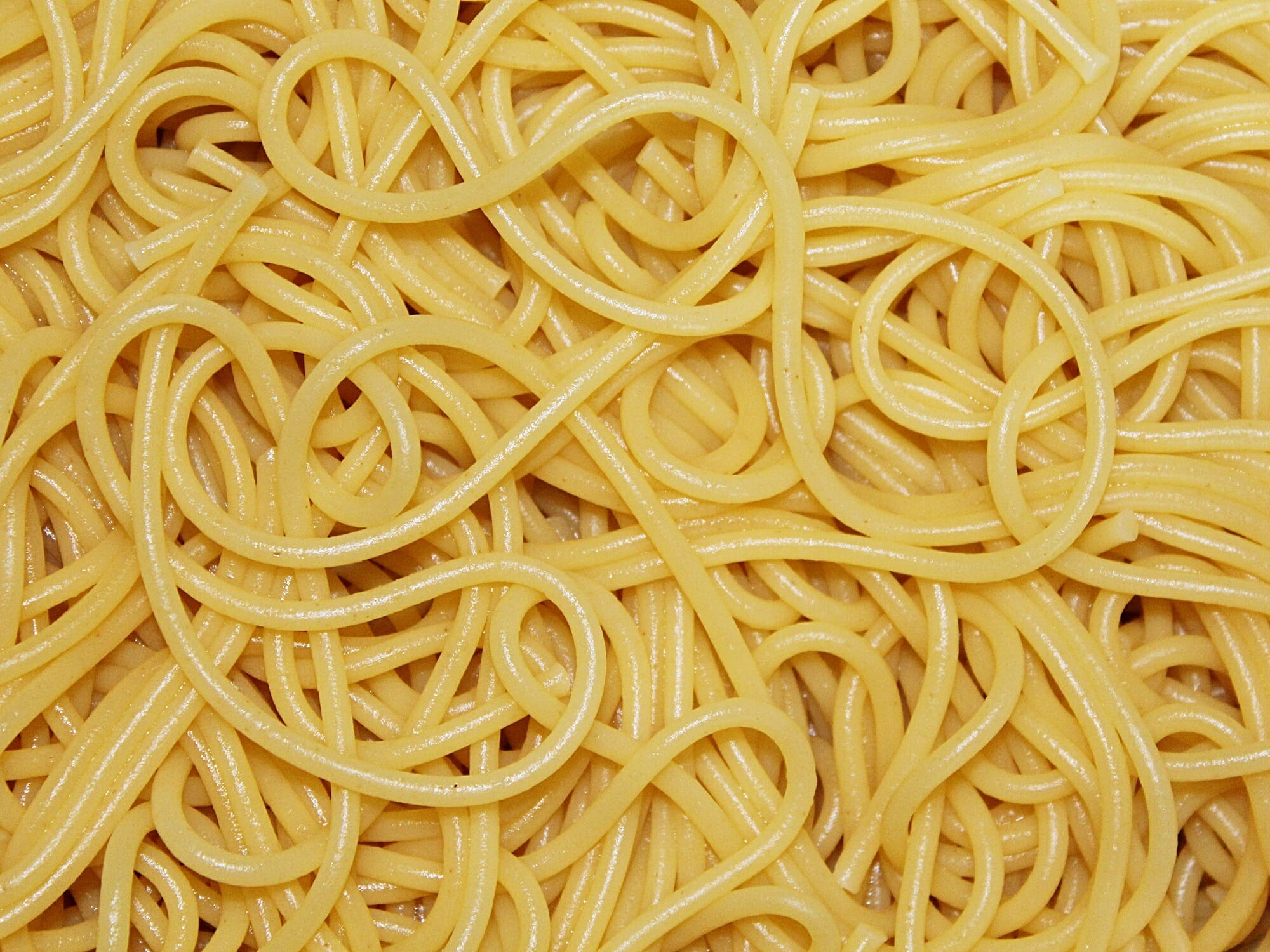 Una semplice pasta in bianco, solo più cremosa e saporita grazie all’impiego del burro.
