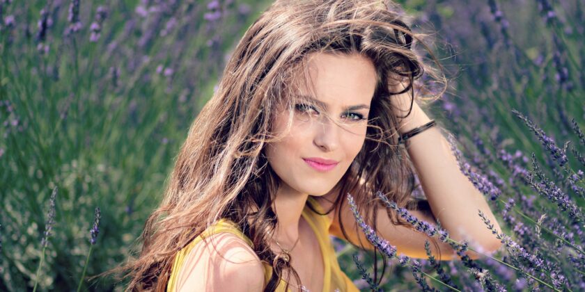 Volume esagerato e addio ai capelli fini e piatti
