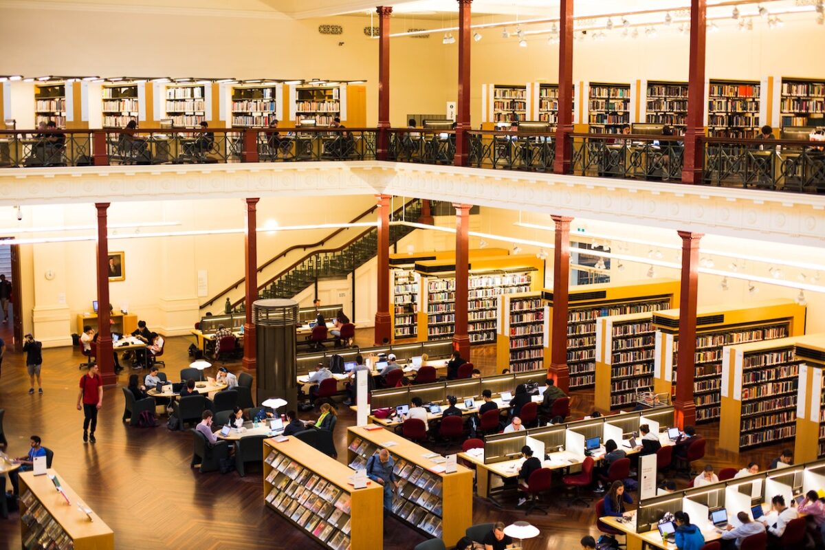 Sognare delle biblioteche
