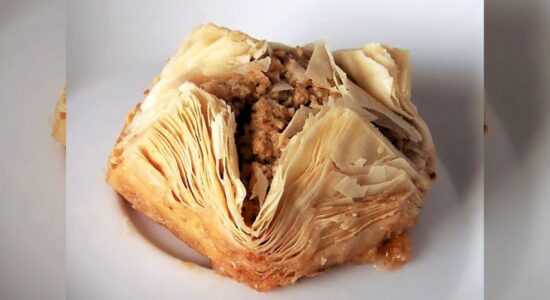 3 modi per usare la psta fillo-Baklava preparato con pasta fillo