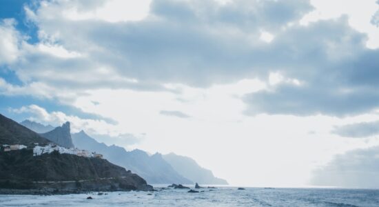 Canarie o Costarica per comprare un immobile