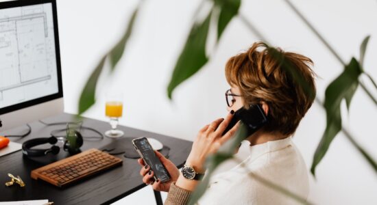 Come controllare le chat WhatsApp