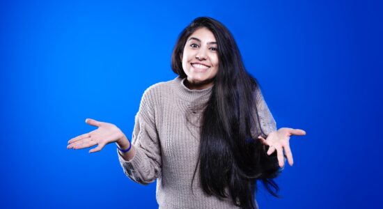 Come si lava e asciuga il maglione in cashmere