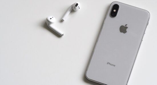 Controlla subito il logo della mela dell'Iphone