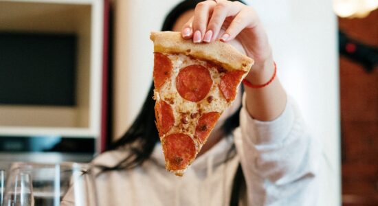 Costa 0,99 € la farina 0 migliore per un’indagine, questo sabato fai la pizza a casa