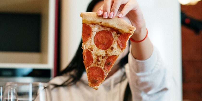 Costa 0,99 € la farina 0 migliore per un’indagine, questo sabato fai la pizza a casa