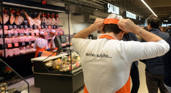 Il motivo per cui non ci sono finestre nel supermercato