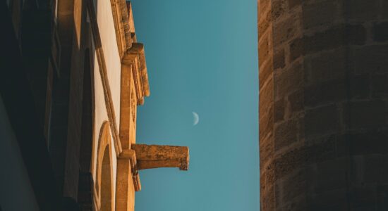 La Luna porterà immensa fortuna a questi segni