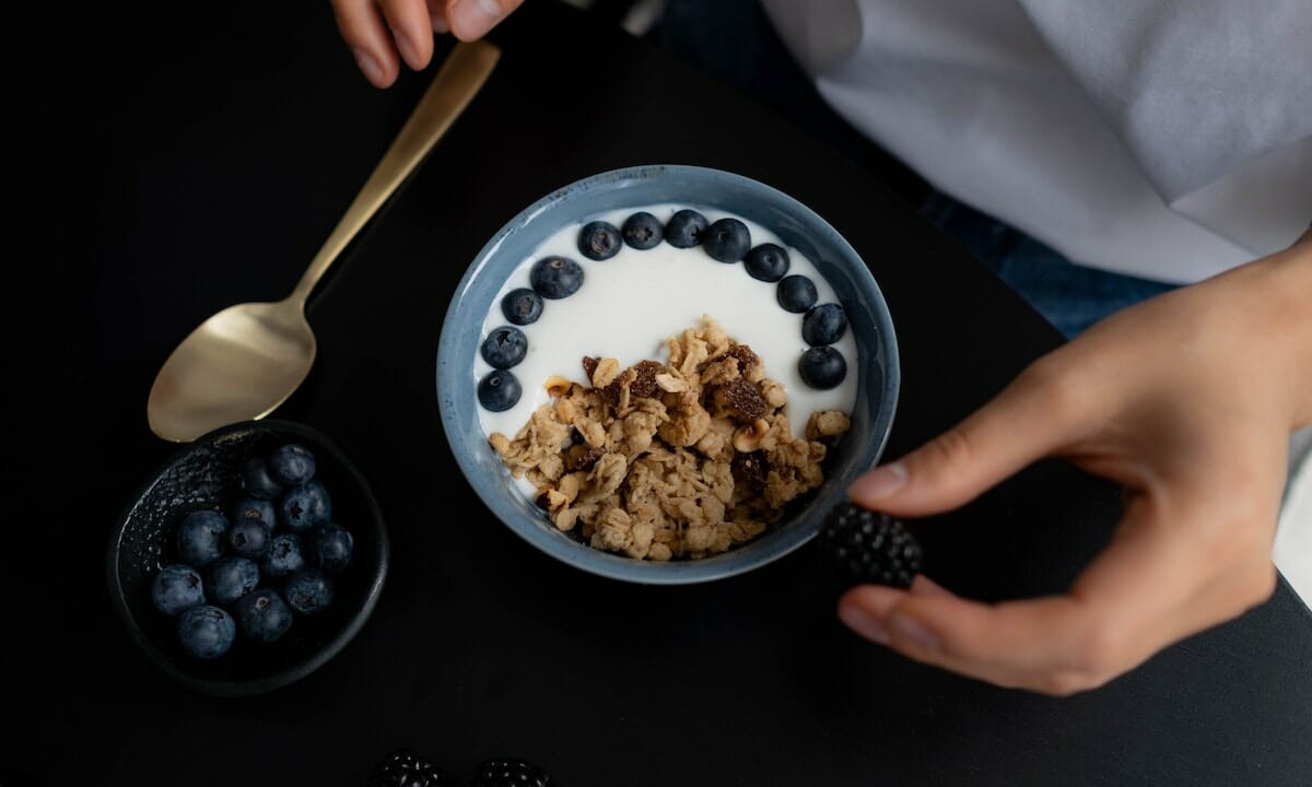 Lo yogurt naturale è un'alternativa alla panna