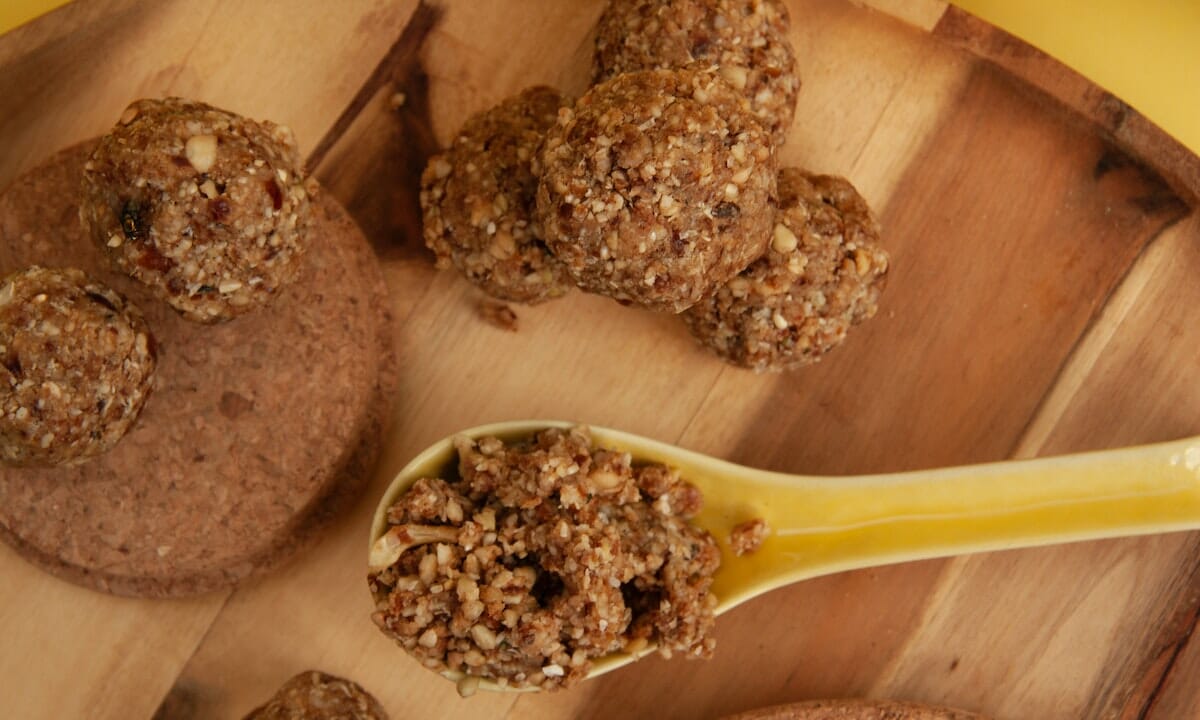 Macina la carne e poi puoi fare delle polpette