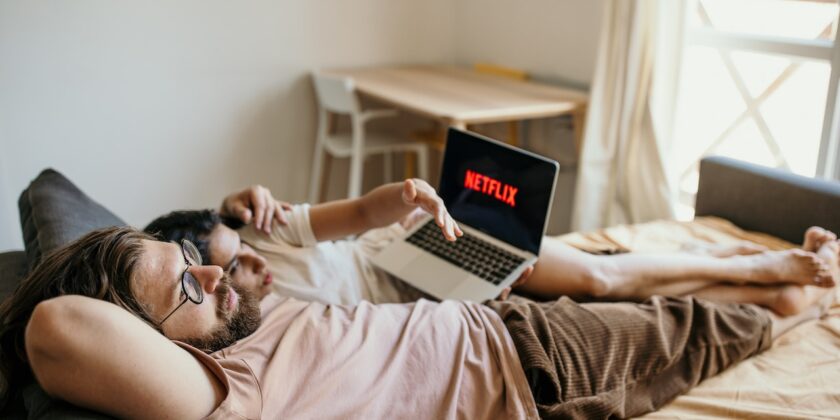 Netflix-baguette-Netflix è la nuova tendenza moda che arriva da Parigi