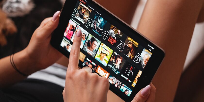 Netflix ha annunciato un taglio dei costi degli abbonamenti