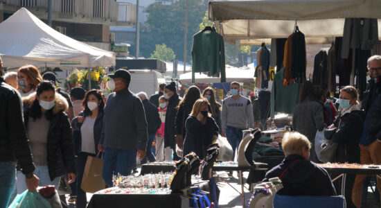 Oggi è facile risparmiare soldi-il mercato di Porta Portese