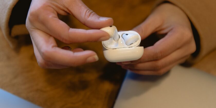 Pulire le cuffie wireless