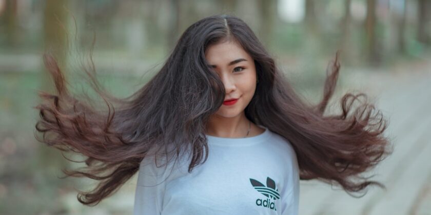 Quanto crescono i capelli in un mese