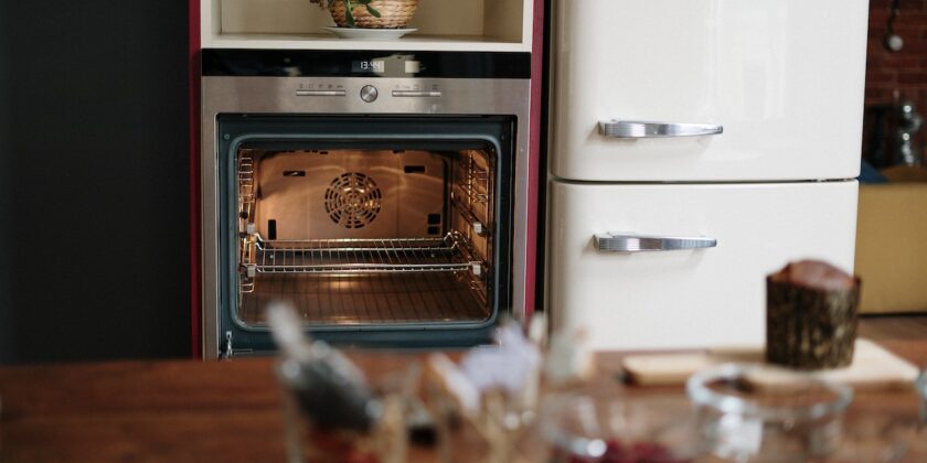 Scegliere fra limone e bicarbonato per un forno splendente