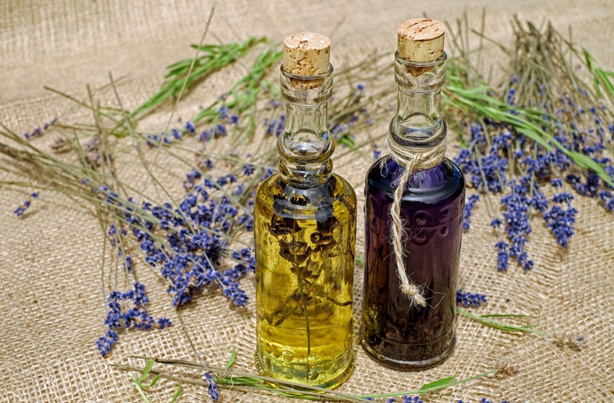 Scegliere gli olii essenziali che più si preferiscono