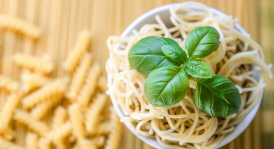 Spaghetti limone e ricotta