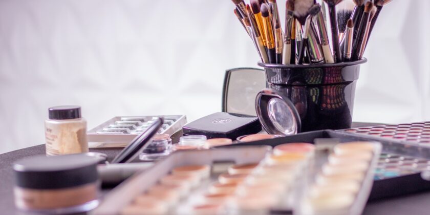 Trucco leggero ed elegante anche dopo i 40 e 50 anni!