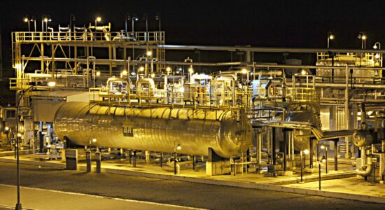 Il prezzo del petrolio potrebbe presto raggiungere area 50 $