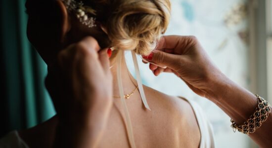 Acconciatura capelli chic e facile da fare